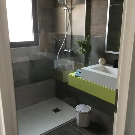 Liebeshotel Aux Portes De Bali Ventabren